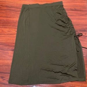 New with Tags!! Army green skirt